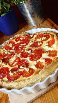 Schnelle Tomaten-Ziegenfrischkäse-Tarte