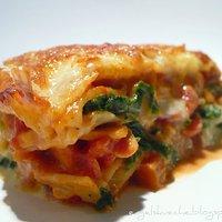 Gourmandes vegetarische Bolognese-Spinat-Lasagne