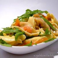 Tortellini in Sahnesauce mit Räucherlachs und Rucola