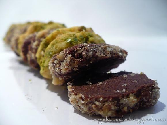 Schoko-Knusper-Taler und Zitronen-Pistazien-Kekse
