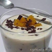 Orangen-Joghurt mit Raspelschokolade
