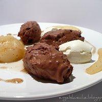 Schokoladenmousse auf Joghurt-Quark-Basis mit Williams-Birnen