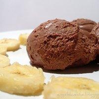 Schokoladenmousse auf Joghurt-Quark-Basis mit Banane