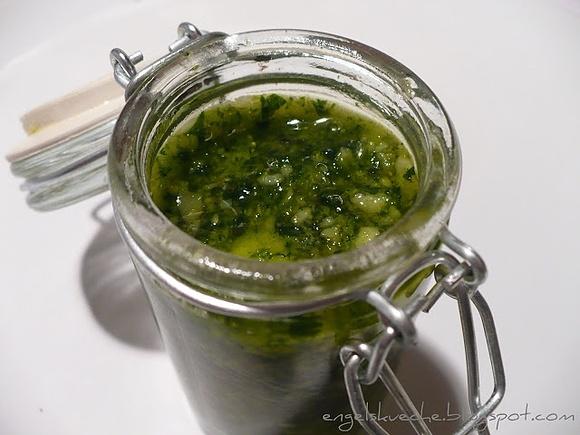 Petersilie Walnuss Pesto