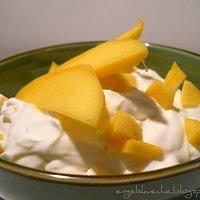 Beschwipste Mango-Quark-Creme