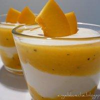 Quarkcreme mit Pfirsich-Maracuja-Mousse