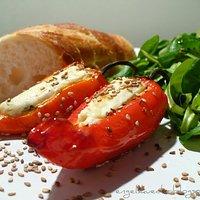 Gratinierte Minipaprika mit scharfer Limetten-Koriander-Frischkäse-Füllung