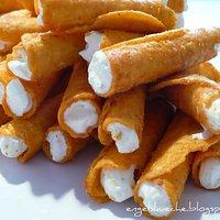 Tortilla Rolls mit Frischkäse-Dip gefüllt