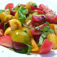 Bunter Tomatensalat