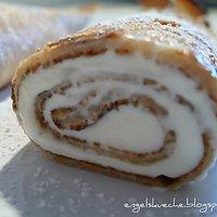 Pfannkuchen mit Maracuja-Mascarpone-Füllung