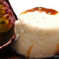 Panna Cotta mit Maracuja und Karamell