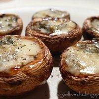 Champignons mit Gorgonzola und Honig