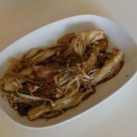 Enoki mit Teriyaki-Sauce
