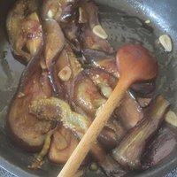 Penne mit fruchtigen Auberginen