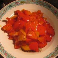 Gebratene Paprika mit Sichuanpfeffer aus dem Wok
