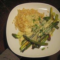 Gegrillter Spargel mit Bärlauch-Weißweinsauce