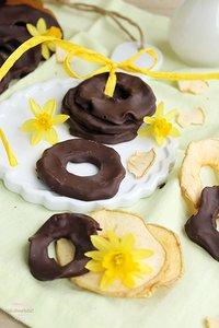 Schokolierte Apfelringe aus dem Dörrtrockner [Produktempfehlung und Geschenkidee zu Ostern] Werbung