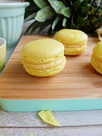 Karibischer Frühlingsflair in der Biskuitwerkstatt: Macarons mit Ananascurd