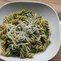 Pasta mit Spinat und Bärlauch