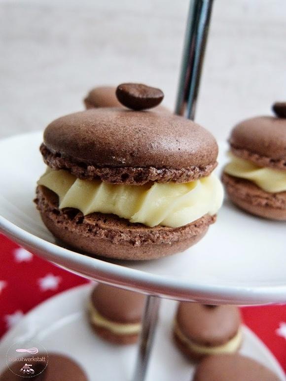 Kaffee-Macarons mit Eierlikör-Ganache und Gewinner der BiteBox