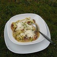 Wirsingsuppe mit Parmesan