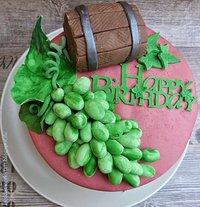 Motivtorte für einen Weinliebhaber mit Eierlikörboden und Mandarinen-Quark-Füllung