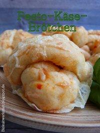 Keine Lust auf langweiliges Pausenbrot? Hier kommen sie : easy peasy Pesto-Käse Brötchen