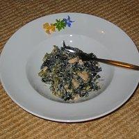 Lachs-Nudeln mit Wildkräutern