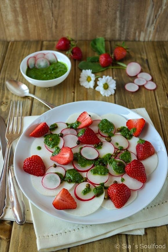 Erdbeer-Mairüben-Salat