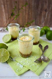 Limetten-Kokos-Cheesecakes im Glas