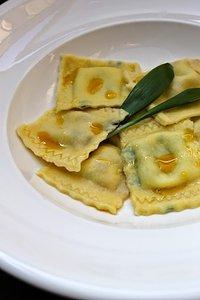 Besuch von Gourmandises végétariennes: Frühlingsfrische Ravioli