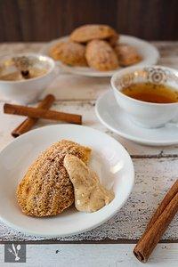 Es wird zimtig - Zimtige Krokant-Madeleines mit Marzipan-Zimt-Dip