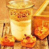 Backmischung im Glas für knusprige Apfel-Walnuss-Ahorn-Muffins