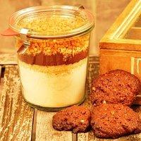 Weihnachtliche Lebkuchen Cookies als Backmischung im Glas