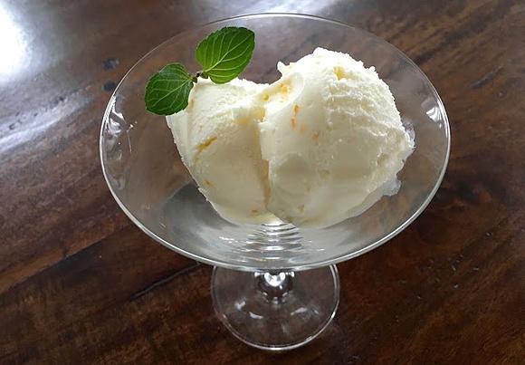 Joghurt-Orangen-Eis