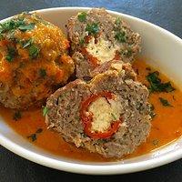 Ü-Frikadellen mit Paprikasauce