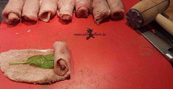 Schweinische Bärlauchröllchen mit frischem Salat