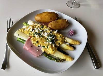 Backofen spargel mit bozner sauce
