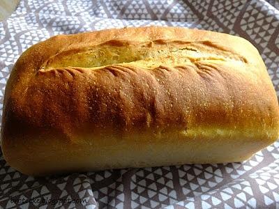 Dinkel-Weizen Weißbrot mit eigener Buttermilch