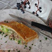 Schinken-Champignon-Strudel mit Rosenkohl