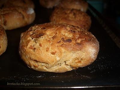 Synchronbacken Zwiebelbrötchen