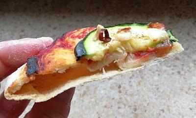 Pizza mit Zucchini