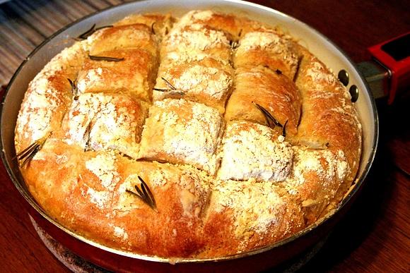 Rosmarin Focaccia Pfannenbrot