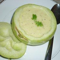 Jede (Genuss)Sünde wert: getrüffeltes Kohlrabi-Süppchen