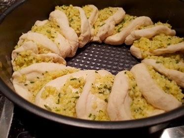 Knoblauch Käse Kräuterkranz