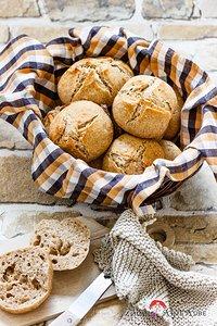 Roggen-Mischbrötchen – nur mit Sauerteig für die Extraportion Geschmack