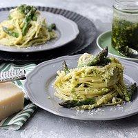Bavette mit leichtem Spargelpesto aus grünem Spargel