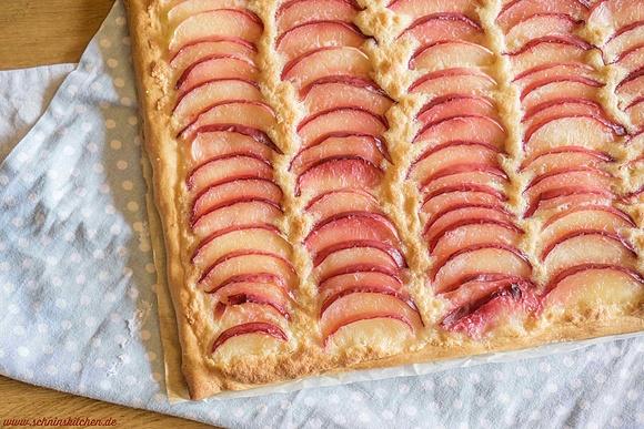 Französische Nektarinentarte mit feiner Mandelcreme