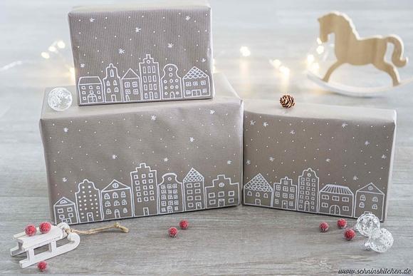 Geschenkpapier selber machen Winterdorf für Weihnachten
