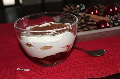 Weihnachtliches-Tiramisu mit Sauerkirschen und Marzipan